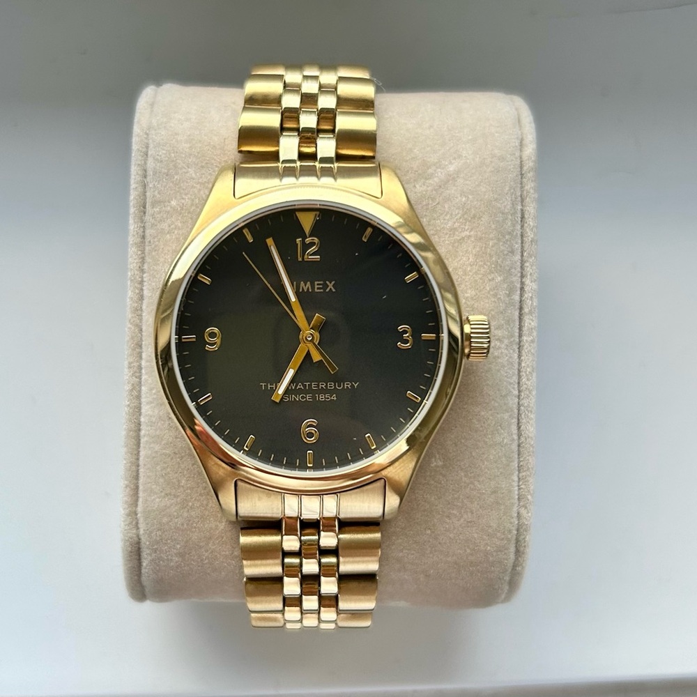 Timex Gold and Black Waterbury Watch TW2R69300